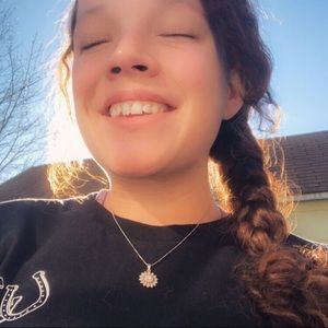 Meet your Posher, Gabrielle